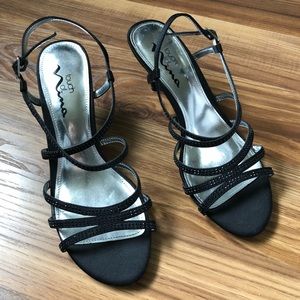 Touch of Nina Mid Heels